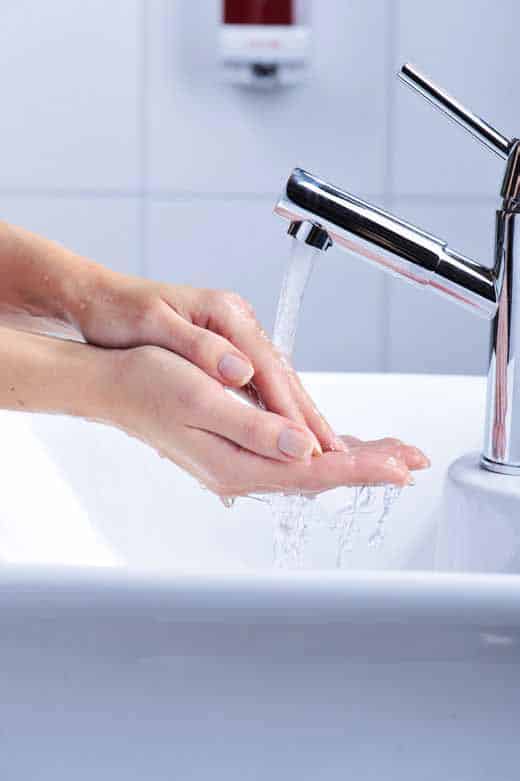 Händewaschen mit Seifenschaum Foam - Welttag der Händehygiene